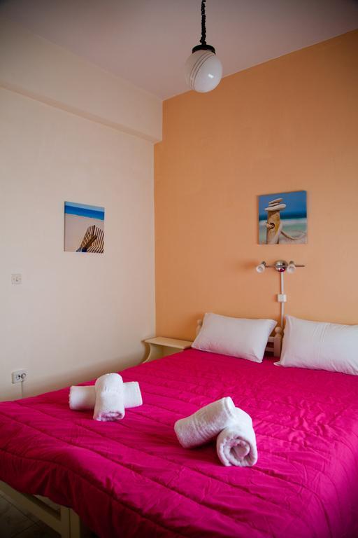 Theo Studios & Apartments Spétses Buitenkant foto